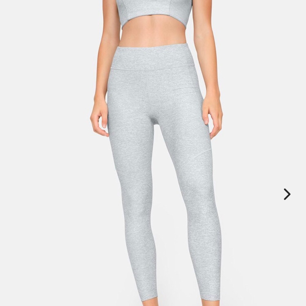 NEW - outdoor voices warmup legging - dove - xs